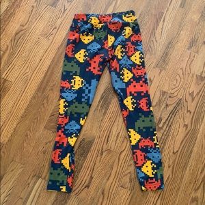 RARE Lularoe butter leggings Space Invaders OS